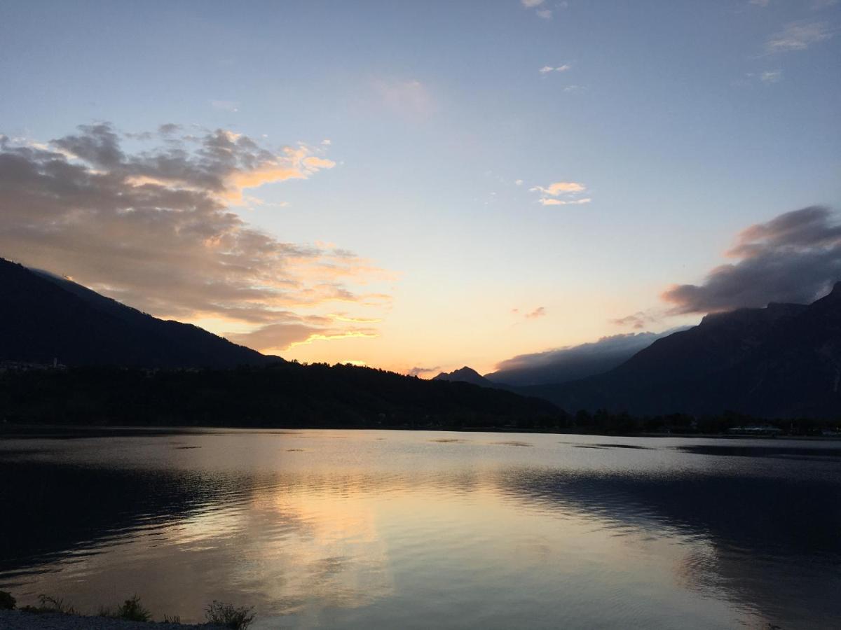 Paradiso Sul Lago Calceranica al Lago Eksteriør billede